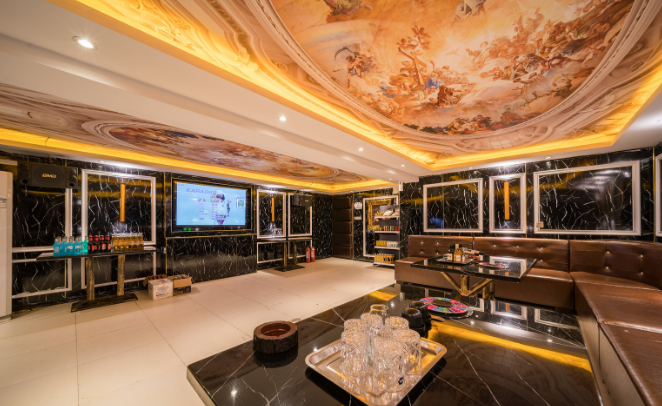 千与千寻派对别墅聚会轰趴馆